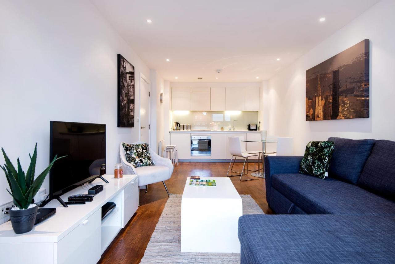 Luxury 2-Bed Flat Parking And Close To The Tube Londres Exterior foto