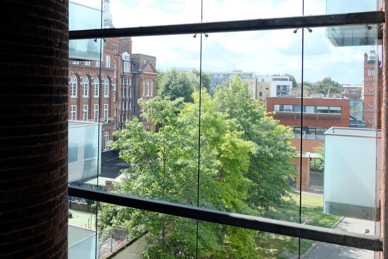 Luxury 2-Bed Flat Parking And Close To The Tube Londres Exterior foto