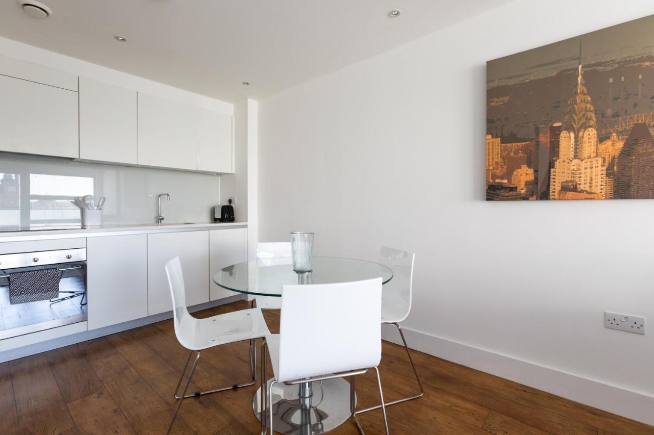 Luxury 2-Bed Flat Parking And Close To The Tube Londres Exterior foto